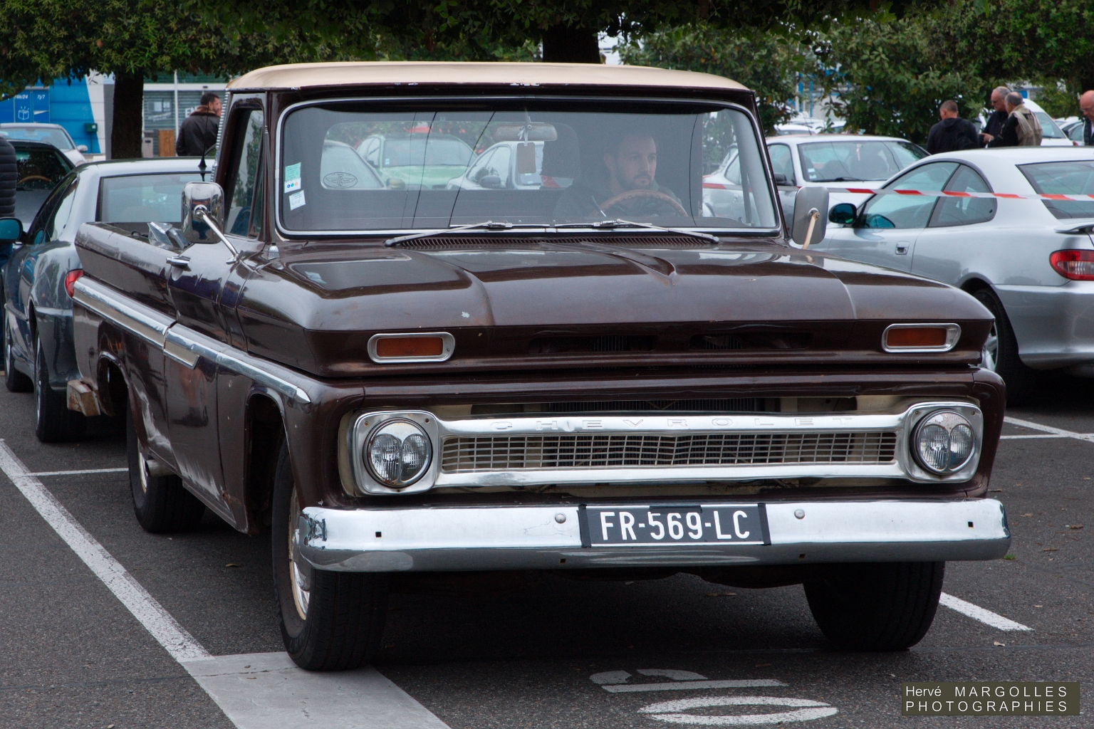 Chevrolet-C10 Custom-01.jpg